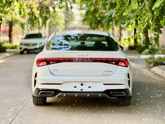 Kia K5 2.0 Luxury 2022 - Odo 2,4 vạn km zin