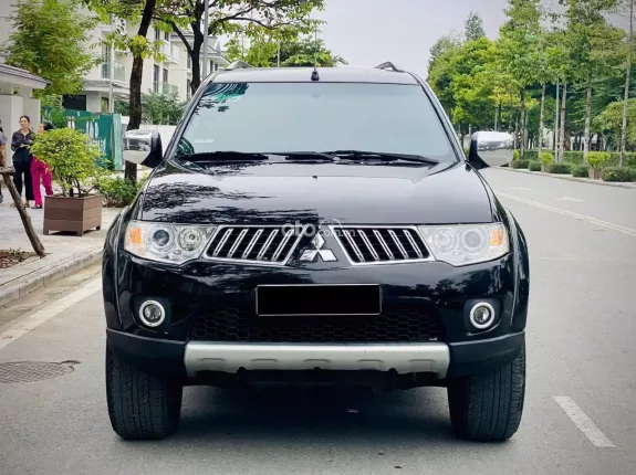 Mitsubishi Pajero Sport D 4x2 MT 2014 - Odo 14v km