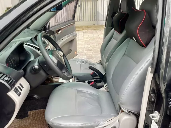 Mitsubishi Pajero Sport D 4x2 MT 2014 - Odo 14v km