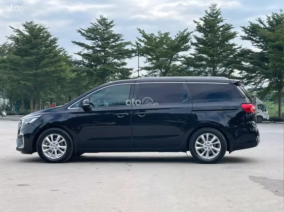 Kia Sedona 2.2 DAT 2021 - Biển Hà Nội