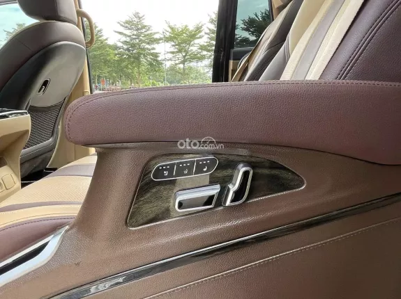 Kia Sedona 2.2 DAT 2021 - Biển Hà Nội