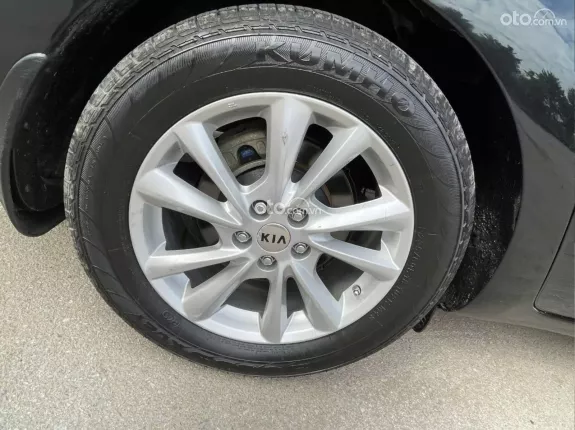 Kia Sedona 2.2 DAT 2021 - Biển Hà Nội