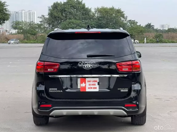 Kia Sedona 2.2 DAT 2021 - Biển Hà Nội