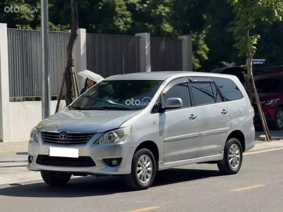 Toyota Innova 2.0G 2013 - Cam kết không đâm đụng, ngập nước, động cơ nguyên bản