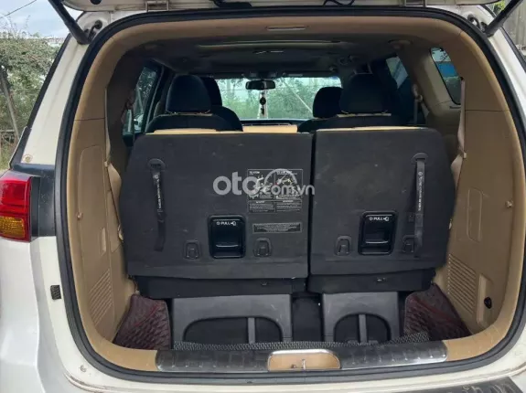 Kia Sedona 2.2 DAT 2016 - Xe cực đẹp, máy dầu
