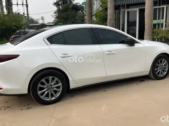 Mazda 3 1.5L Sedan 2022 - Bảo dưỡng đầy đủ