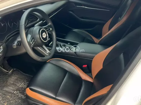 Mazda 3 1.5L Sedan 2022 - Bảo dưỡng đầy đủ