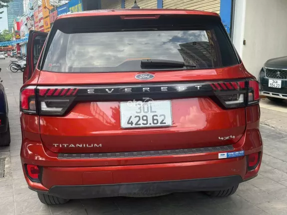 Ford Everest 3.2L 4x4 AT Titanium Plus 2022 - Liên hệ trực tiếp để qua xem xe