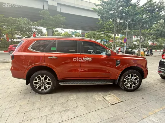 Ford Everest 3.2L 4x4 AT Titanium Plus 2022 - Liên hệ trực tiếp để qua xem xe