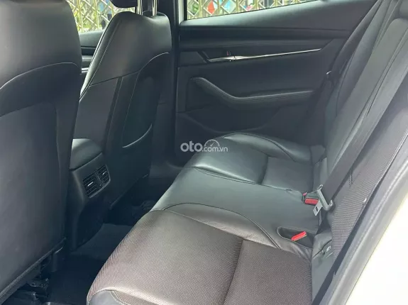 Mazda 3 2024 - Xe sơn zin bao check thoải mái