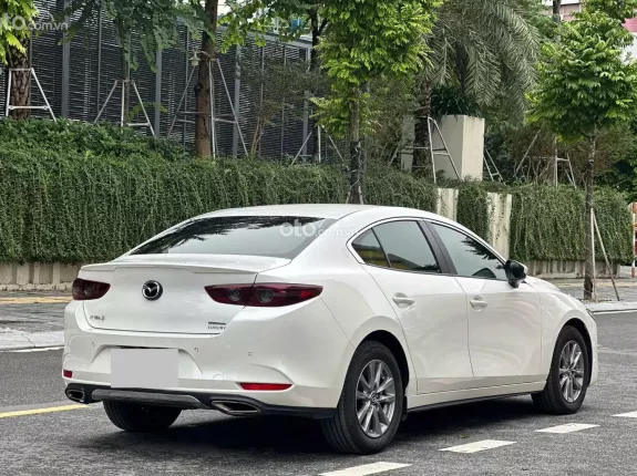 Mazda 3 2024 - Xe sơn zin bao check thoải mái