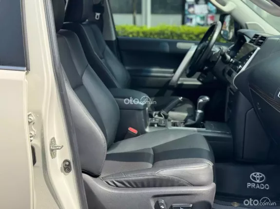 Toyota Land Cruiser Prado GX 2021 - Xe model 2022, chất xe còn đẹp do chủ cũ đi giữ