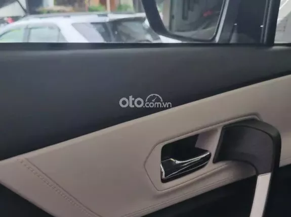 Toyota Veloz 2024 - Xe còn siêu mới đẹp, bán rẻ