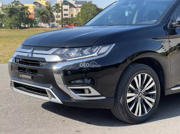 Mitsubishi Outlander 2.0 CVT Premium 2022 - Siêu chất 18.000 km 📲 0982.925.112