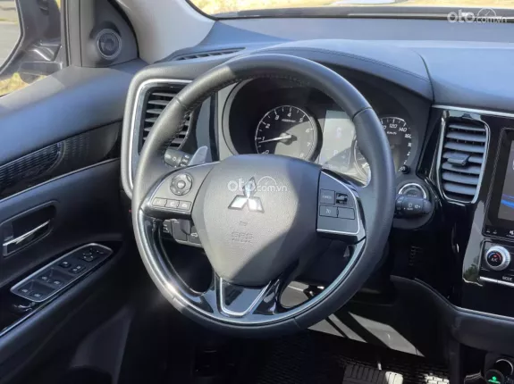 Mitsubishi Outlander 2.0 CVT Premium 2022 - Siêu chất 18.000 km 📲 0982.925.112