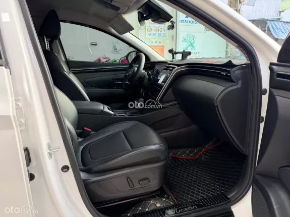 Hyundai Tucson 2.0 Đặc biệt 2022 - Xe đúng 1 chủ chay 18000