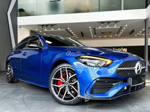 Mercedes-Benz GLC 300 4Matic 2021 - SUV của Mẹc mới đi 2 vạn siêu đẹp