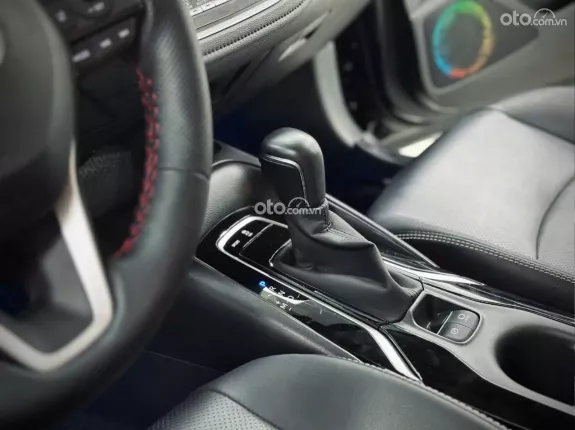 Toyota Corolla Altis 1.8 V 2023 - Nước sơn còn đẹp, bao check thoải mái