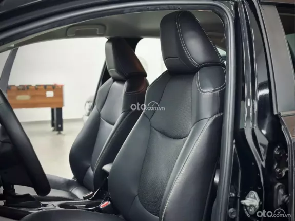 Toyota Corolla Altis 1.8 V 2023 - Nước sơn còn đẹp, bao check thoải mái