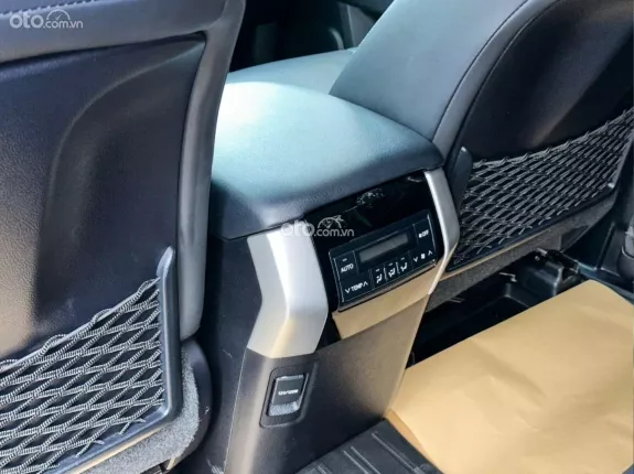 Toyota Land Cruiser Prado VX 2023 - Xe full lịch sử hãng- bao check