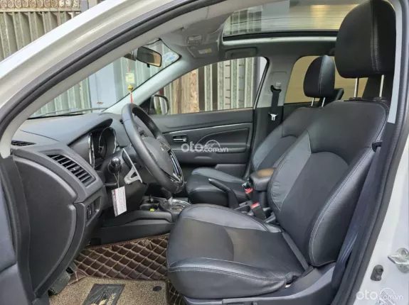 Mitsubishi Outlander 2.0 CVT 2016 - Xe cá nhân chính chủ từ đầu