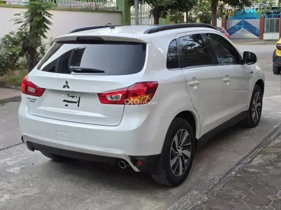 Mitsubishi Outlander 2.0 CVT 2016 - Xe cá nhân chính chủ từ đầu