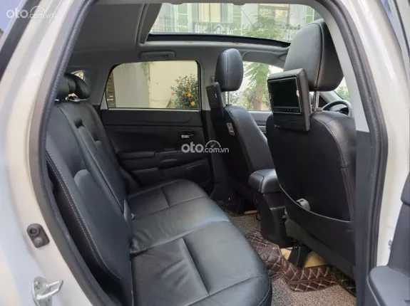 Mitsubishi Outlander 2.0 CVT 2016 - Xe cá nhân chính chủ từ đầu