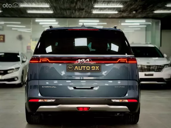 Kia Carnival 2.2D Signature 2022 - Full option