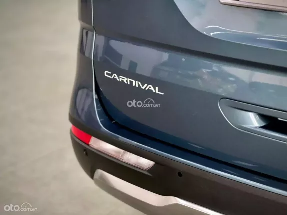 Kia Carnival 2.2D Signature 2022 - Full option