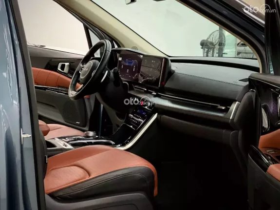 Kia Carnival 2.2D Signature 2022 - Full option