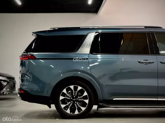 Kia Carnival 2.2D Signature 2022 - Full option