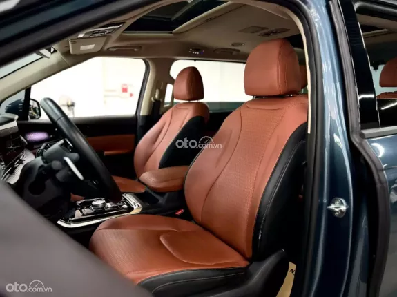 Kia Carnival 2.2D Signature 2022 - Full option