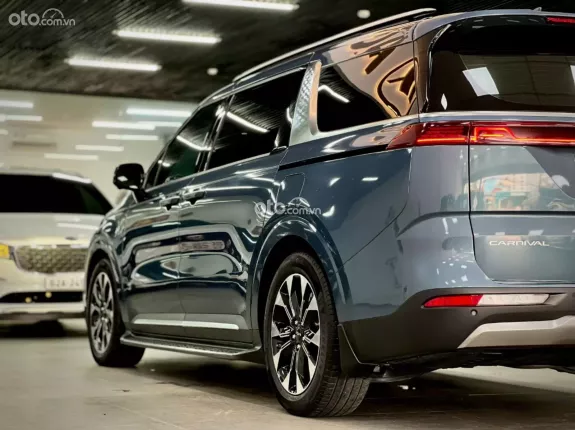 Kia Carnival 2.2D Signature 2022 - Full option