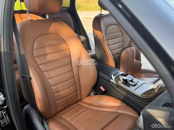 Mercedes-Benz GLC 250 4Matic 2016 - Xe tư nhân chính chủ từ đầu