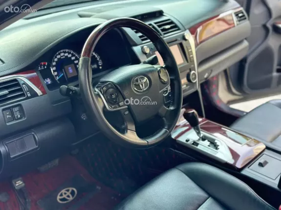 Toyota Camry 2.5Q 2014 - Odo 11v zin cực đẹp