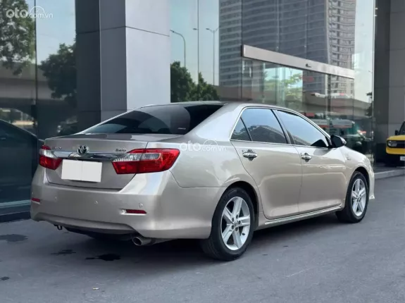 Toyota Camry 2.5Q 2014 - Odo 11v zin cực đẹp