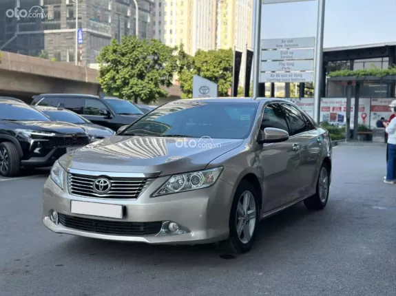Toyota Camry 2.5Q 2014 - Odo 11v zin cực đẹp