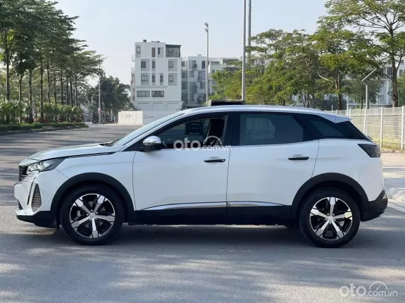 Peugeot 3008 Allure 2023 - Xe mới về xin được chào bán ngay