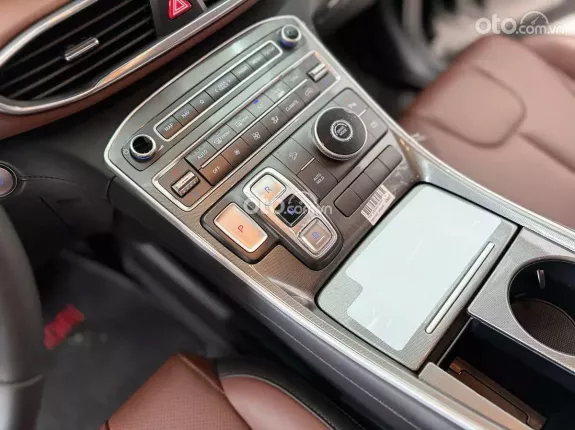 Hyundai Santa Fe 2.2L Dầu Tiêu chuẩn 2023 - Xe zin nguyên bản theo hãng