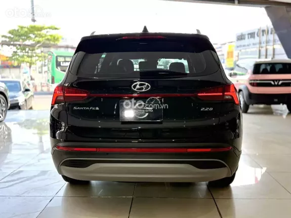 Hyundai Santa Fe 2.2L Dầu Tiêu chuẩn 2023 - Xe zin nguyên bản theo hãng