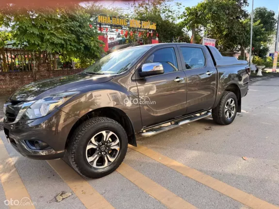 Mazda BT-50 Luxury 4x2 2.2 AT 2018 - Xe nhập đẹp zin