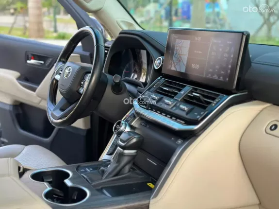 Toyota Land Cruiser V6 3.5L TURBO 2021 - Xe đẹp BH chính hãng