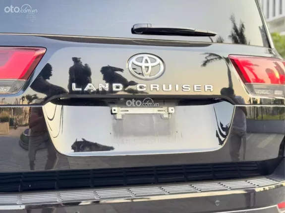 Toyota Land Cruiser V6 3.5L TURBO 2021 - Xe đẹp BH chính hãng