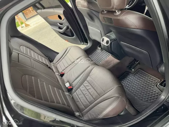 Mercedes-Benz GLC 250 4Matic 2017 - Option mà siêu lành