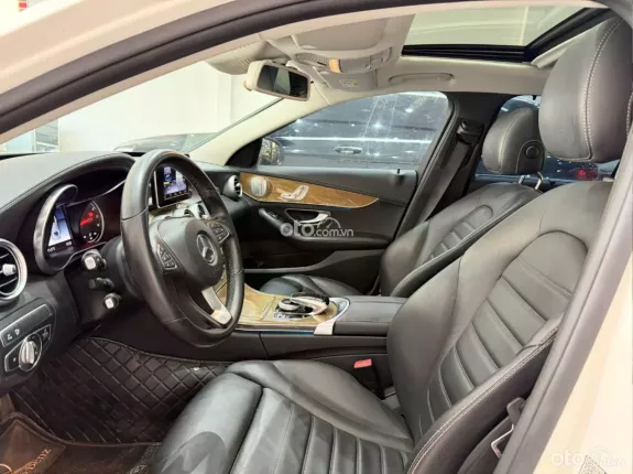 Mercedes-Benz C250 Exclusive 2018 - Xe option chất lượng, xe bảo dưỡng hãng đầy đủ
