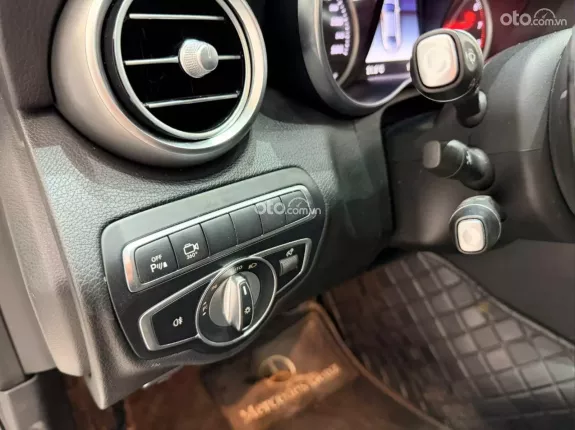 Mercedes-Benz C250 Exclusive 2018 - Xe option chất lượng, xe bảo dưỡng hãng đầy đủ