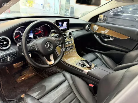 Mercedes-Benz C250 Exclusive 2018 - Xe option chất lượng, xe bảo dưỡng hãng đầy đủ