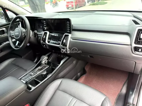 Kia Sorento 2.2D Luxury 2024 - 7 chỗ rộng rãi, Odo zin 4v km