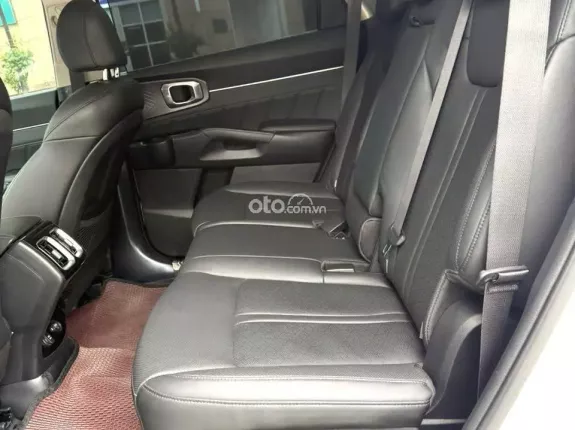 Kia Sorento 2.2D Luxury 2024 - 7 chỗ rộng rãi, Odo zin 4v km