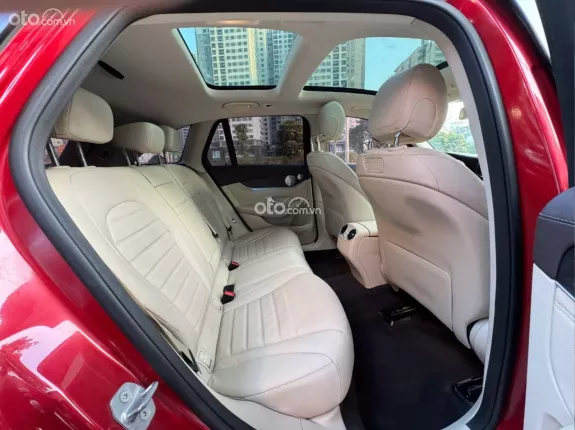 Mercedes-Benz GLC 300 4Matic 2018 - Odo 6,3v miles cực đẹp